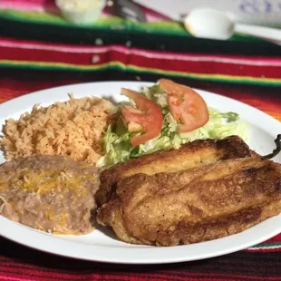 a plate of mexican food