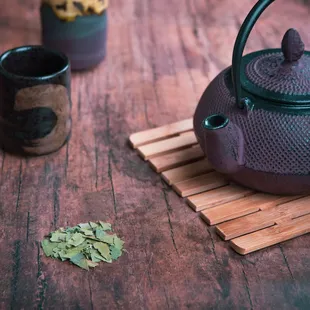 Elderflower and Mint Persimmon Leaf Tea