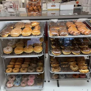 a display case full of doughnuts