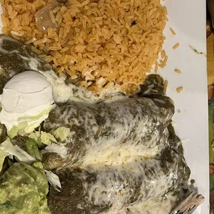 Chile verde enchiladas
