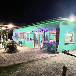 Super cute place! It's festive. They have indoor and outdoor seating. Inside is warm in the winter and cool in the summers.