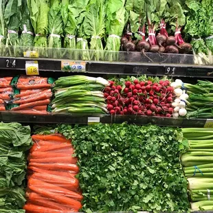 One of the best and the freshest Produce in the city of Oakland !  Uno de los mejores y los productos frescos en la ciudad de Oakland !