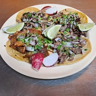 Tacas y más tacos