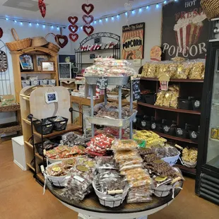 Rancho Ravari Almonds & Gifts