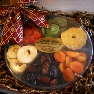 Fresh Dry Fruit Gift Tray, Available in 12oz and 18oz Trays.