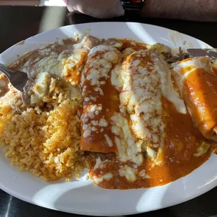 Pick 3- chimichanga, chile relleno n burrito