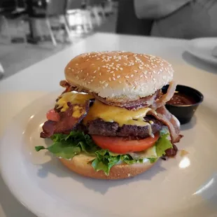 You need to try this BBQ burger