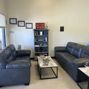 Waiting area at Randall Manufactured Homes.