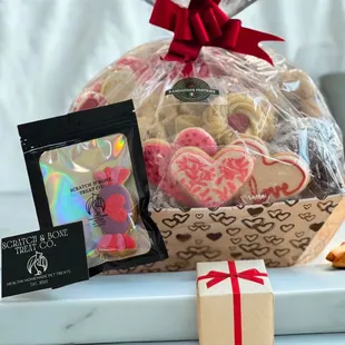 They're here, freshly baked and ready to order. Our Valentine's Day gift baskets are packed with delicious cookies and includes a free gift!