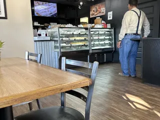 La Creación Bakery 2 - Brandon