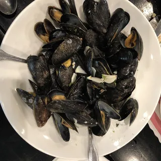 Steamed Mussels