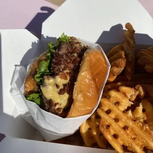 Bacon burger with waffle fries