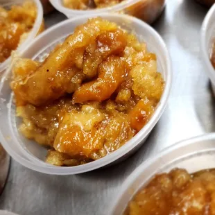 Randys famous pech cobbler