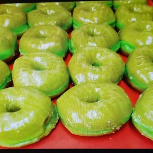 Good morning   I am asking people to place their orders early for our famous green donuts.  We burned through 30 DOZEN  LAST year.  
Thanks