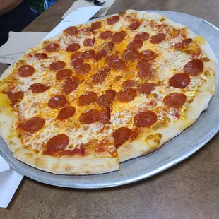 Pepperoni pizza. Delicious!!