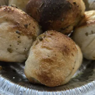 Garlic knots