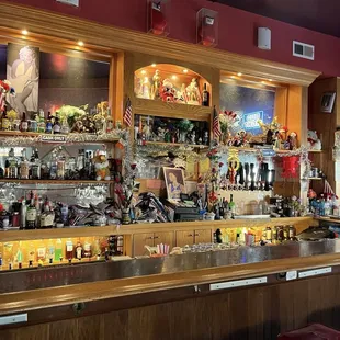 Bar!