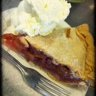 Rhubarb Pie