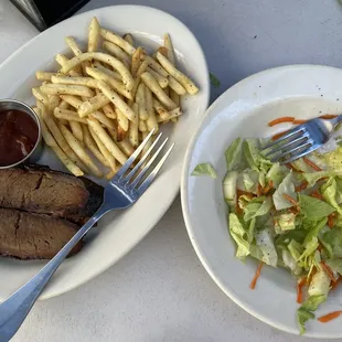 1/3 brisket and a side salad