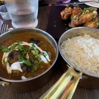 Bowl Lamb meatball curry (N)