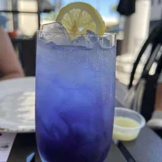 Butterfly Pea Flower Iced Tea (V,G,D,N)