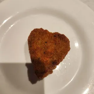 Valentine&apos;s Day dinner buffet (heart shaped vegetarian cutlet)