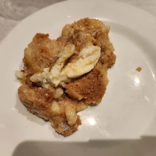 Valentine&apos;s Day dinner buffet (dessert), bread pudding