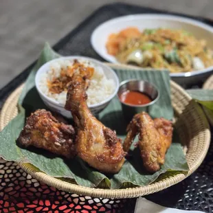 chicken, chicken wings and fried chicken, fried chicken, food, bbq wings, chicken wings, poultry, fried chicken wings, bbq chicken