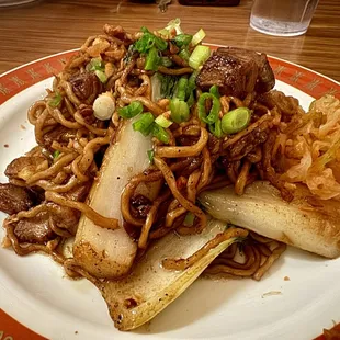 Si Chet Khao Swe (pork noodles)