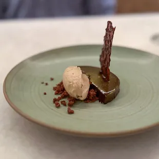 CHOCOLATE TART barley ice cream
