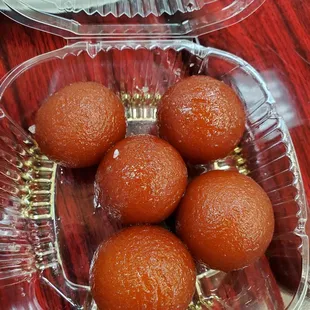 Gulab jamun