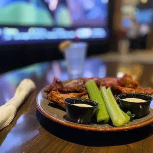 Wings appetizer (1/2 garlic parmesan 1/2 Buffalo)