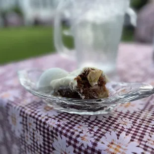 Apple spice cake