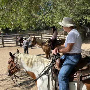 Riders up!