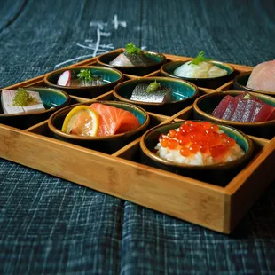 Omakase sashimi box