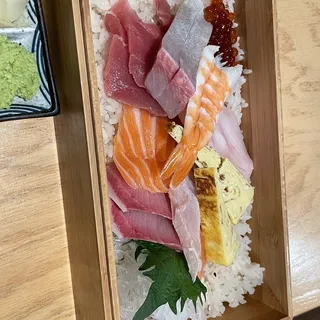 Chirashi Don Combination