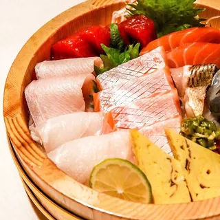 Chirashi Don Deluxe Combination