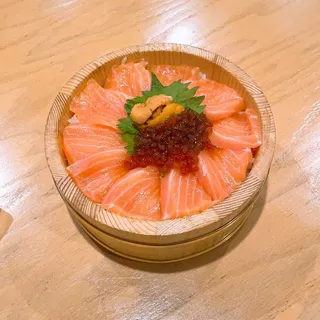Sake Uni Oyako Don Combination