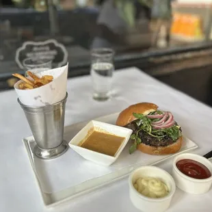 Raoul's Burger Au Poivre