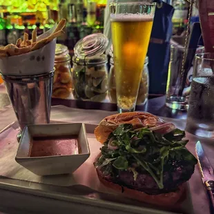 Raoul's Burger Au Poivre