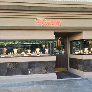 Raphael's Fine Jewelry &amp; Design