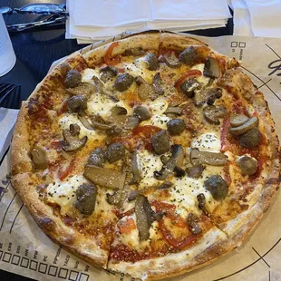 11&quot; Lasagna Pizza with mushrooms