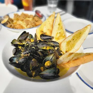 oysters, oysters and mussels, shellfish, food, mussels