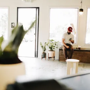 A comfortable and natural atmosphere characteristic of Rapport.