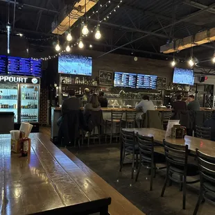 Tons of brews. Oh, and the Red Wings on Both TVs!