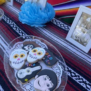 Coco cookies and cake