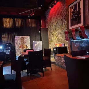 Inside - Dj &amp; the stage