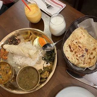 Veg Dal Bhat Khana Set