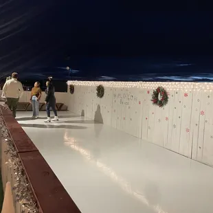 Cute little ice rink.