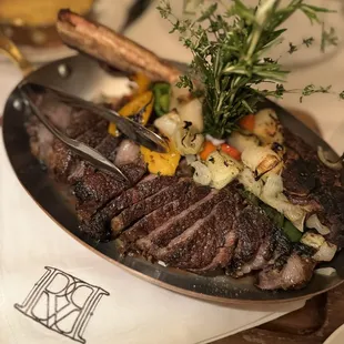 Dry Aged Long Bone Tomahawk*